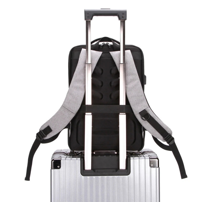 CoreVault Mochila Masculina | Oxford Semirrígida, USB para Carregamento e Compartimento p/ Notebook - Hermes Imp.