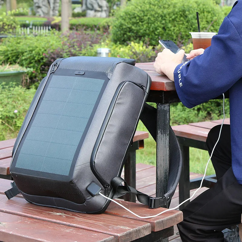 SolarEdge Mochila Masculina | Poliéster Premium, USB e Carga Solar 15.6” - Kingsons