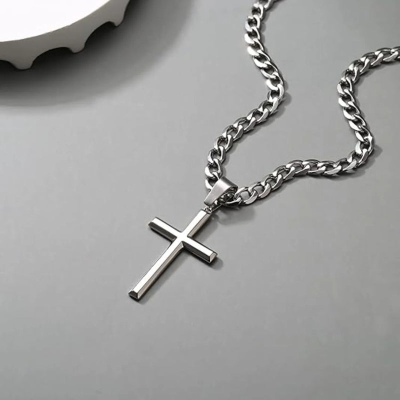 Colar Masculino Fansilver Crucifixo em Prata 925 com Corrente Cubana de Aço Inoxidável 5mm – Fé e Estilo Atemporal