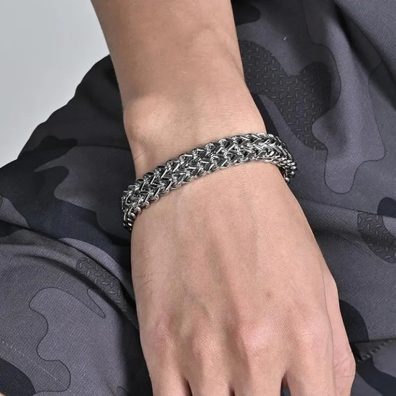 Pulseira Masculina Hermes Import 10mm em Aço Inoxidável com Fecho Oculto – Design Imponente e Minimalista