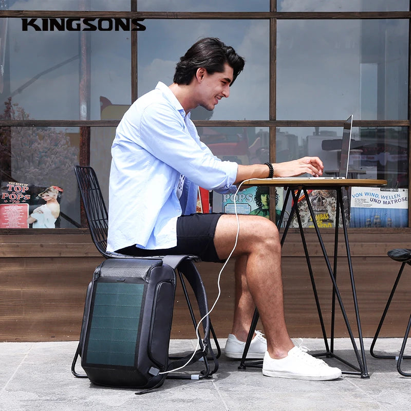 SolarEdge Mochila Masculina | Poliéster Premium, USB e Carga Solar 15.6” - Kingsons